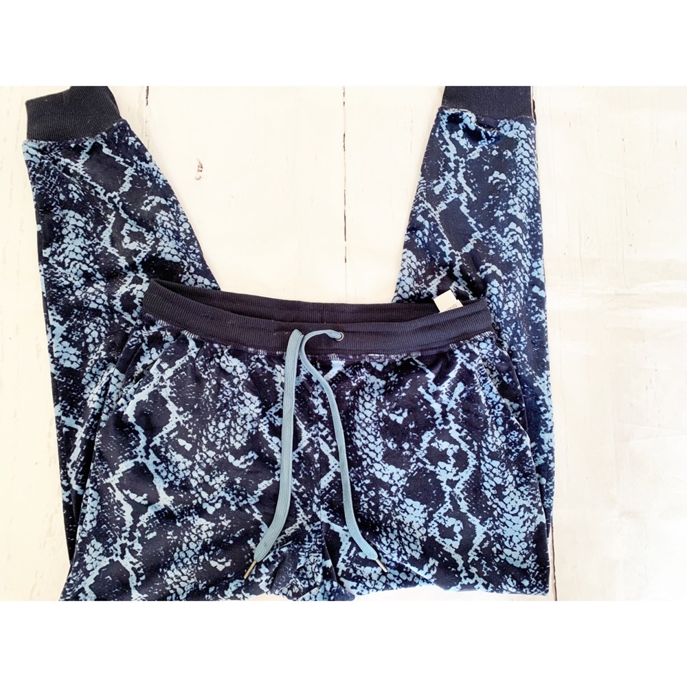 Cozy Blue Pajama Pants Size Large